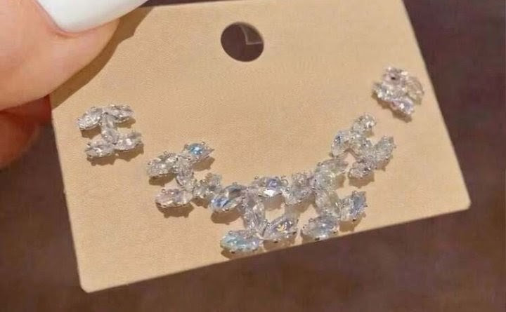 Lady CoCo Crystal Studs