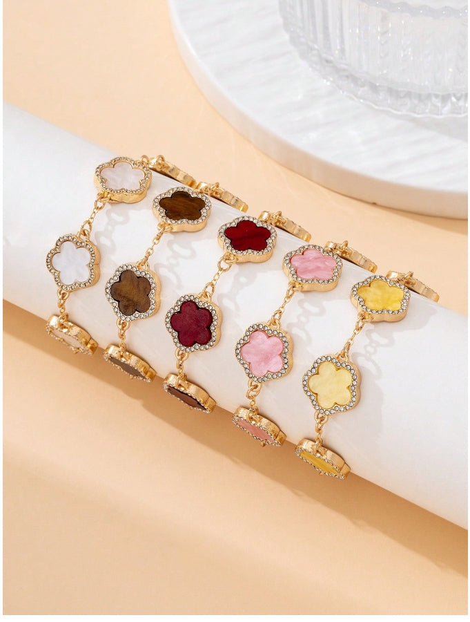 5 Pc Clover Bracelet Set.